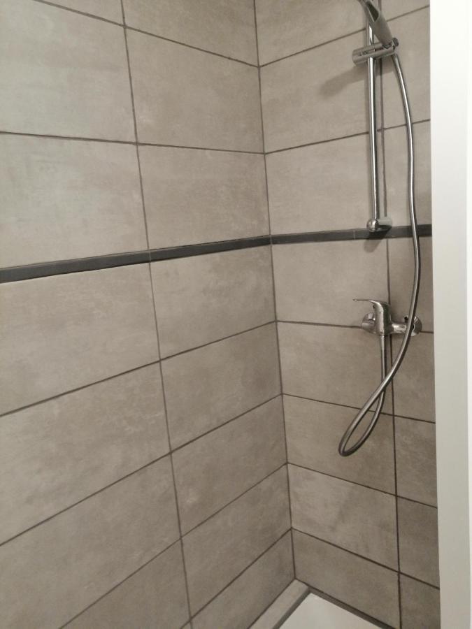 Joyeuse, Superbe D'environs 30m2.